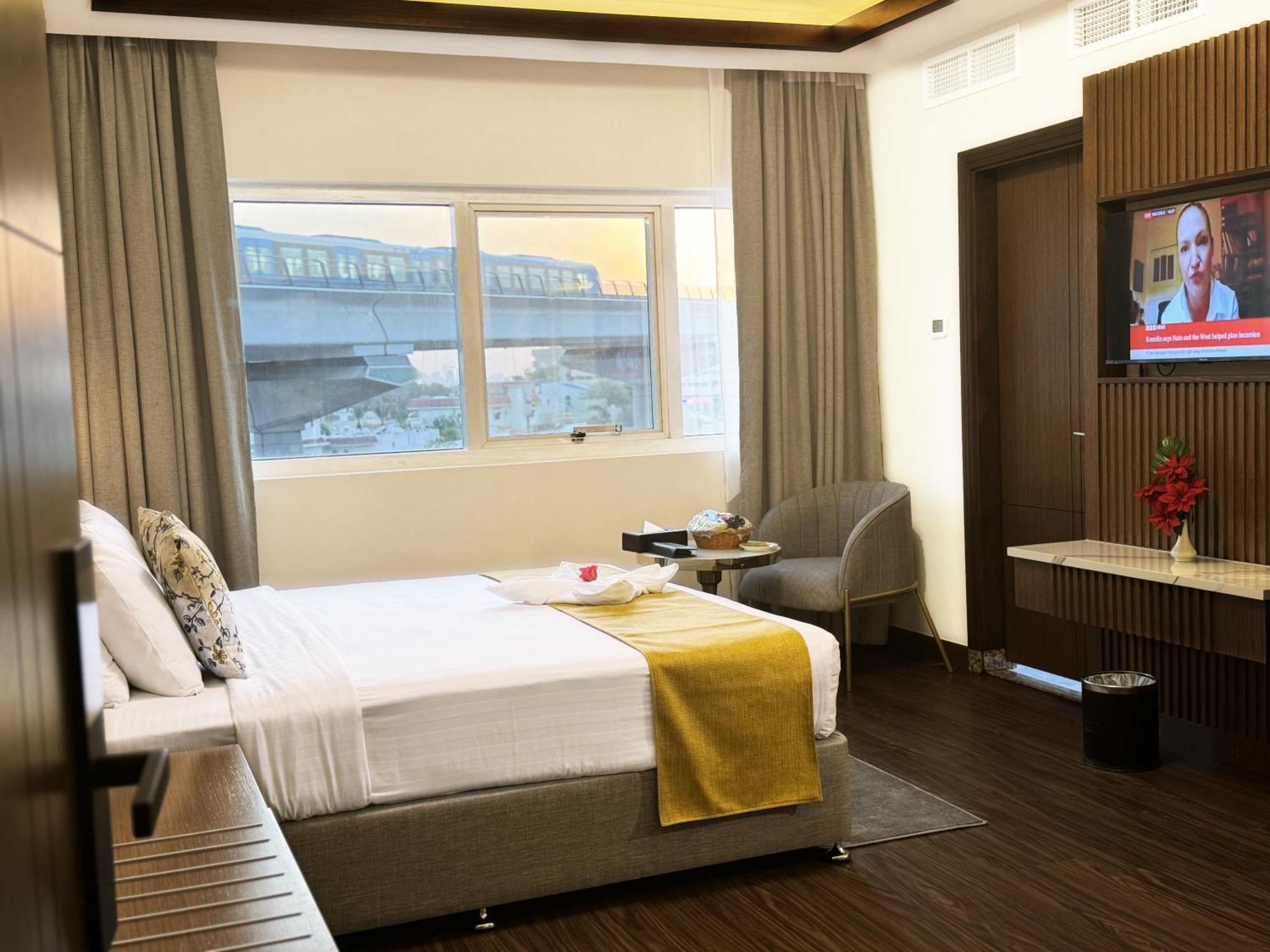 Fortune Plaza Hotel, Dubai Airport Exterior foto